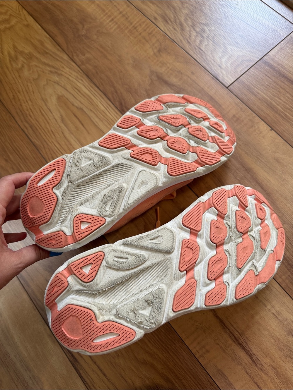 Hoka Women's Clifton 9 Peach/Coral Cushioned Running Sneakers - Picture 6 of 7